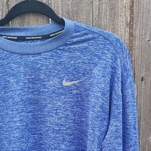 NIKE Womens Dri-fit Element Long Sleeve top. Size Large